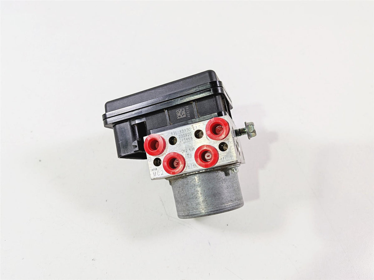 2024 Yamaha YZF R1 RN65 Abs Brake Pump Pressure Module Unit B3L-85930-08-00 {{ shop.shopifyCountryName }} - Mototech271