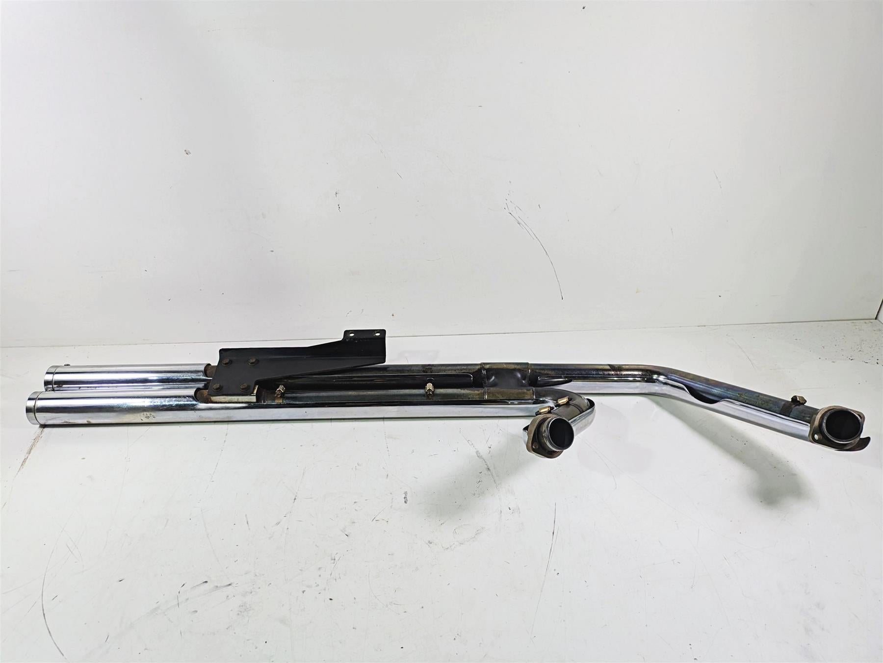2004 Harley FLSTCI Softail Heritage Vance Hines Long Shots Exhaust System 17811 {{ shop.shopifyCountryName }} - Mototech271