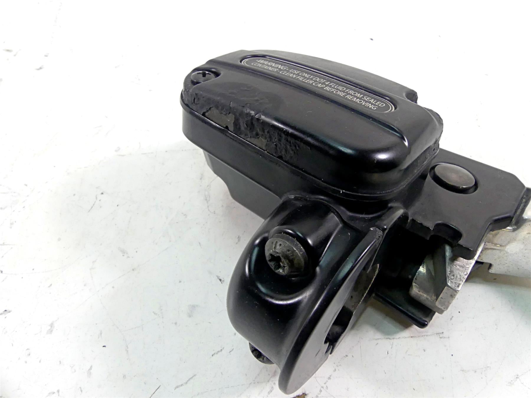 2010 Harley Touring FLHRC Road King Front Brake Master Cylinder 42855-06D {{ shop.shopifyCountryName }} - Mototech271