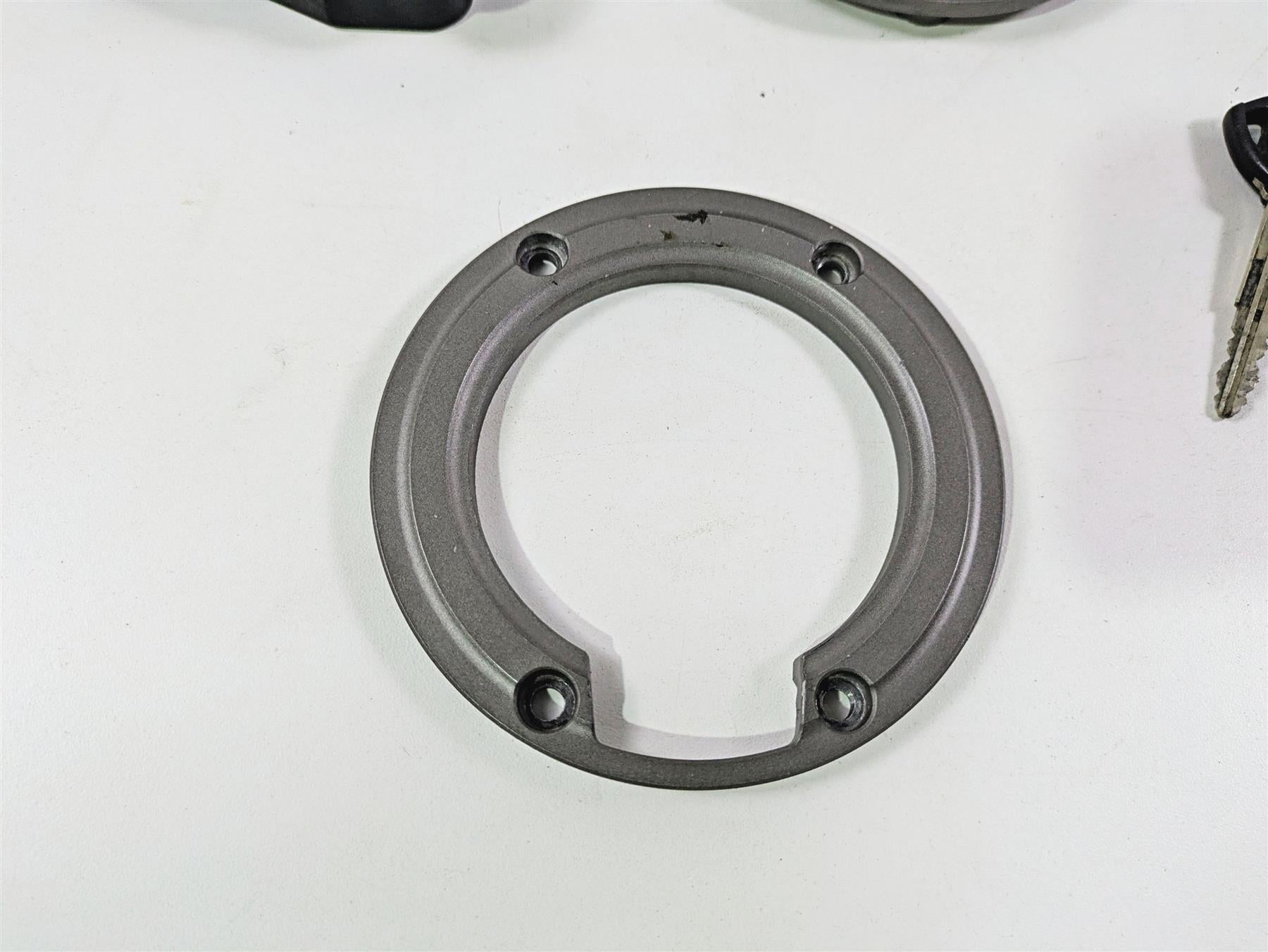 2023 Suzuki GSX1300 RR Hayabusa Ignition Switch Key Lock Set 37104-10820 {{ shop.shopifyCountryName }} - Mototech271