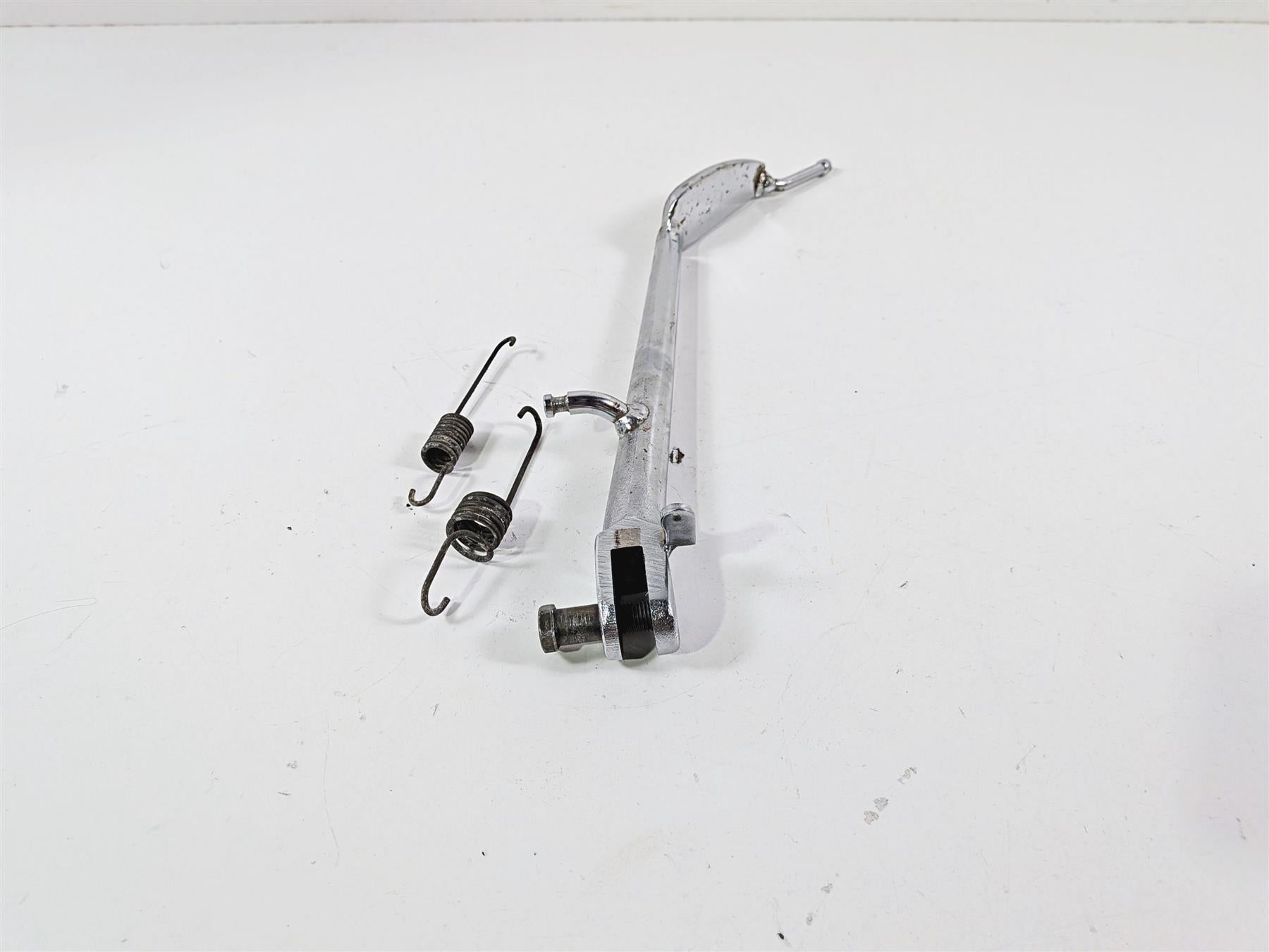 2006 Suzuki C90 VL1500T Boulevard Kickstand Kick Stand 42310-10F01 42310-10F02 {{ shop.shopifyCountryName }} - Mototech271