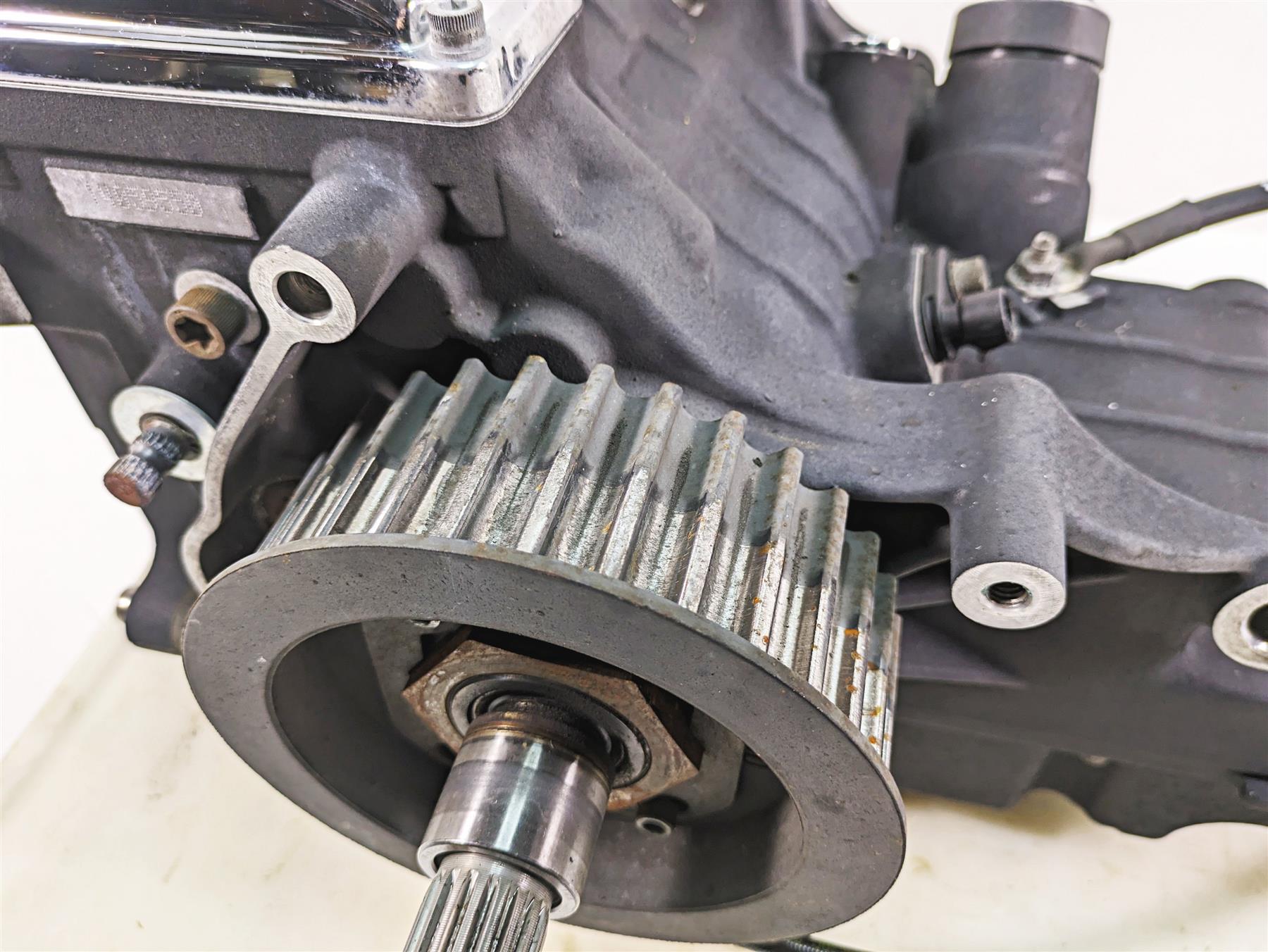 2014 Harley Touring FLHTK Electra Glide 6-Sp Transmission Gear Box 52k 33166-10A {{ shop.shopifyCountryName }} - Mototech271