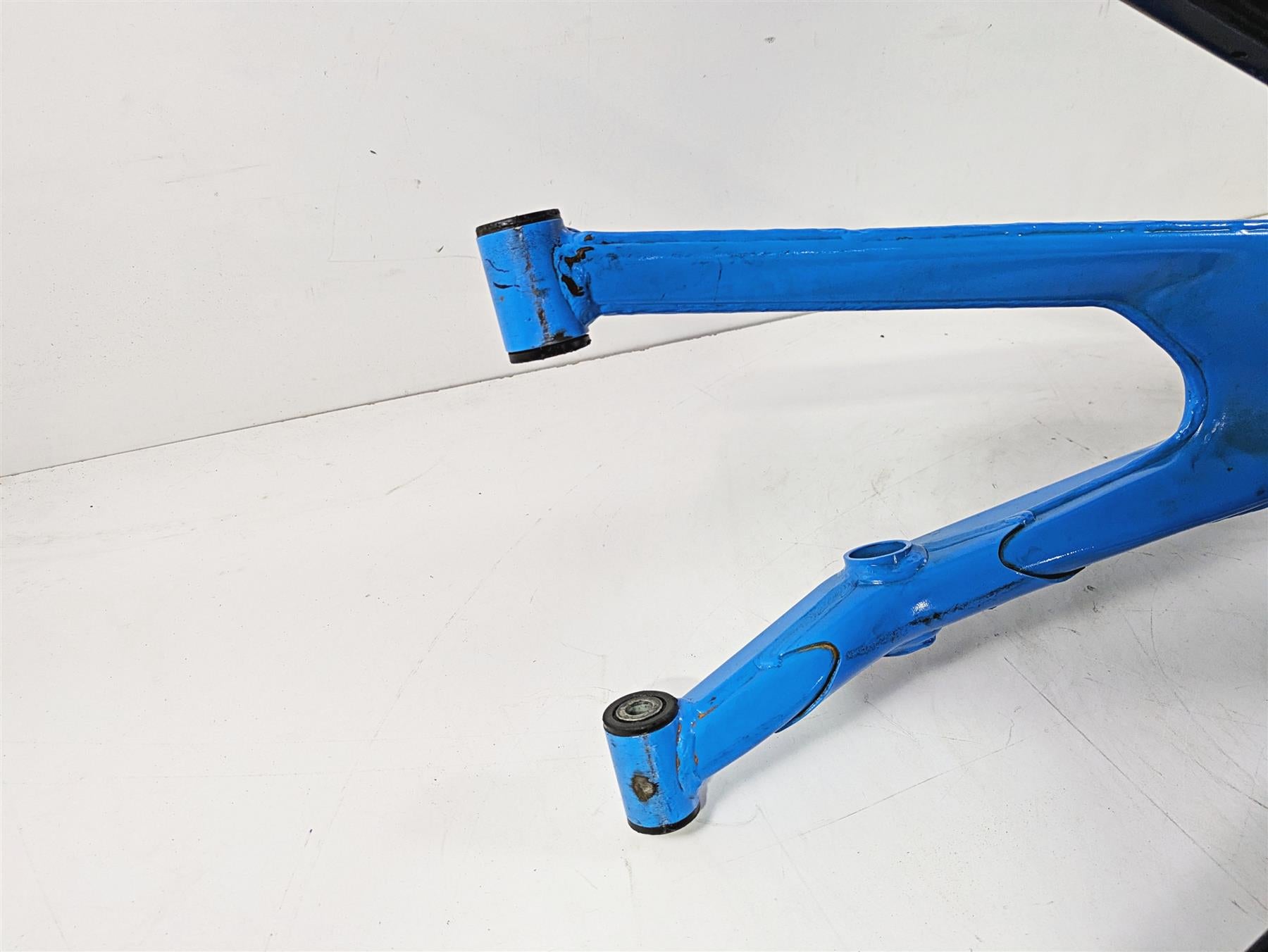 2018 Can Am Maverick X3 XRC Turbo R Front Left Knee Assembly 72" Blue 706203128 {{ shop.shopifyCountryName }} - Mototech271