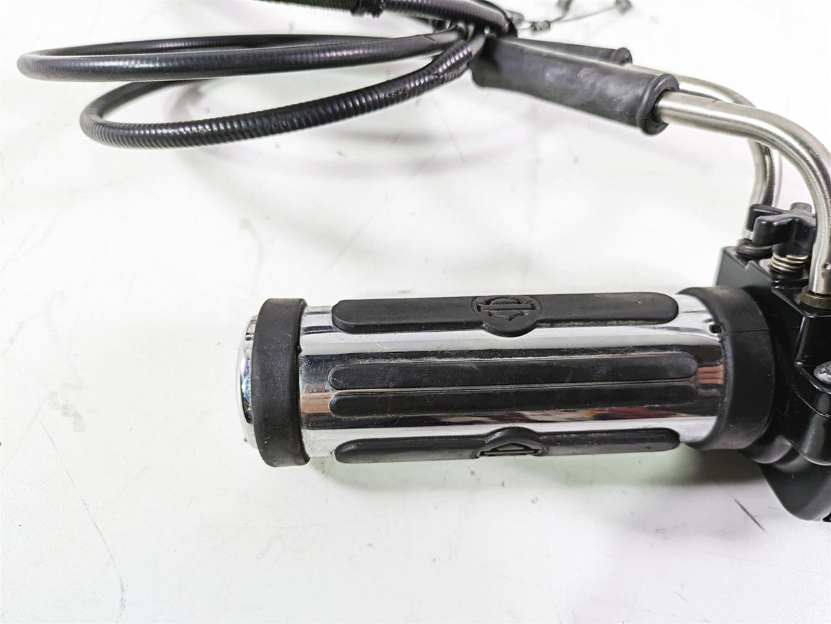2012 Harley FLD Dyna Switchback Right Control Switch & Blinker 72948-12 {{ shop.shopifyCountryName }} - Mototech271