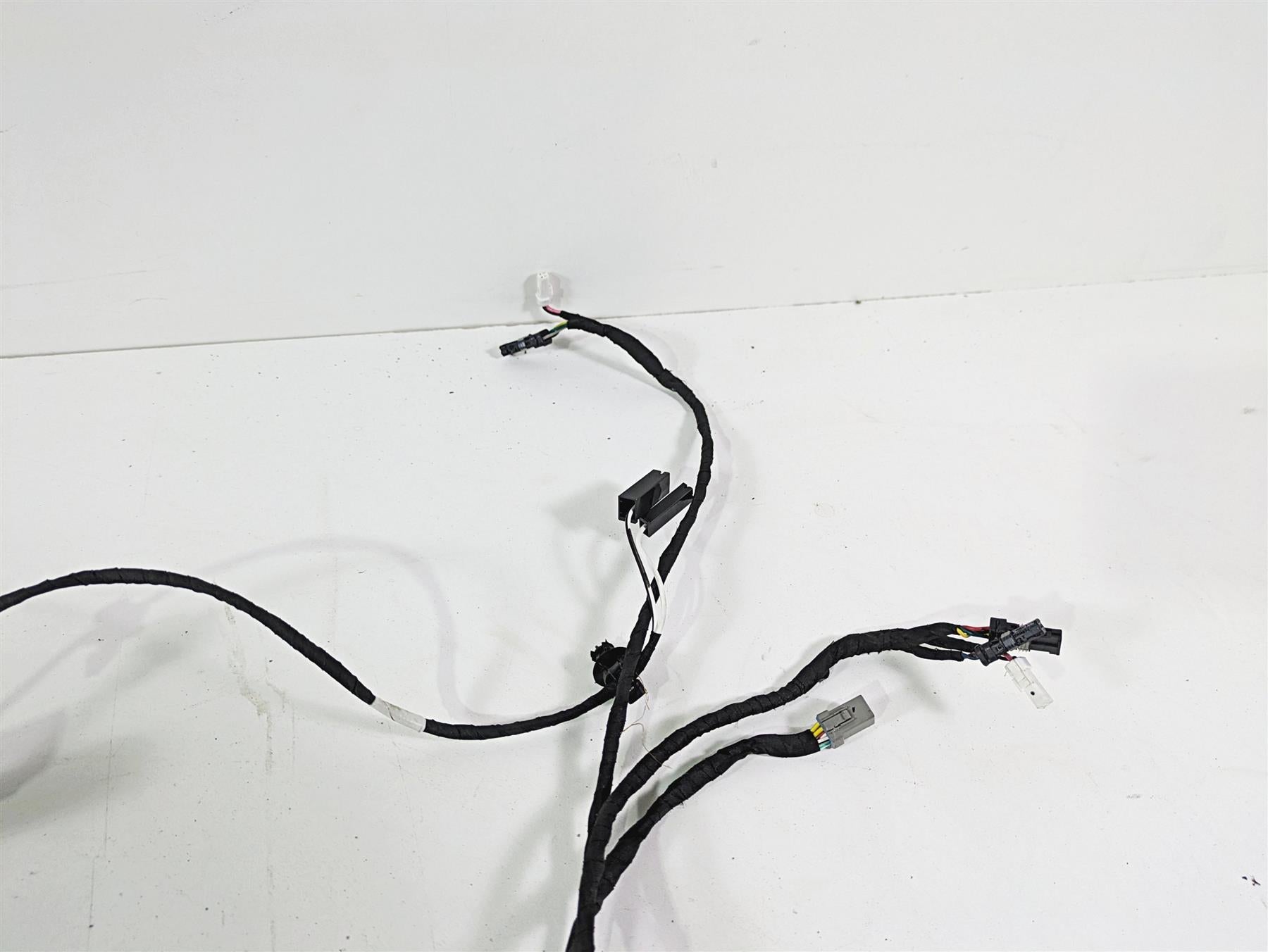 2018 Indian Chieftain Dark Horse Front Fairing Wiring Harness 2414066 {{ shop.shopifyCountryName }} - Mototech271