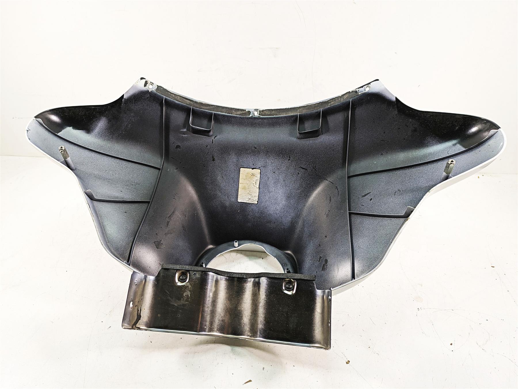 2008 Harley FLHTCU Electra Glide Front Nose Outer Fairing Cover 58503-05A {{ shop.shopifyCountryName }} - Mototech271