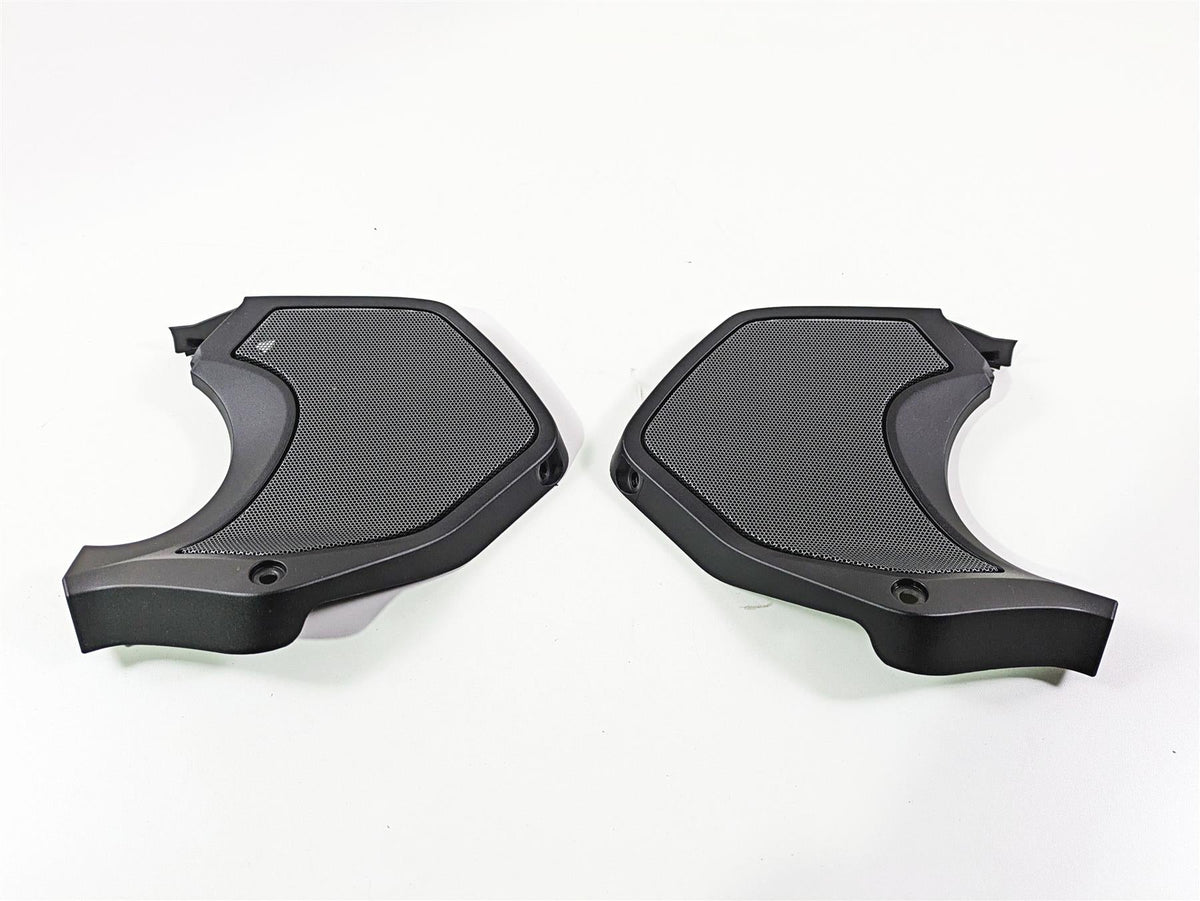 2019 BMW R1250RT K52 Speaker Cover Fairing Cover Set 46638529411 46638529412 {{ shop.shopifyCountryName }} - Mototech271