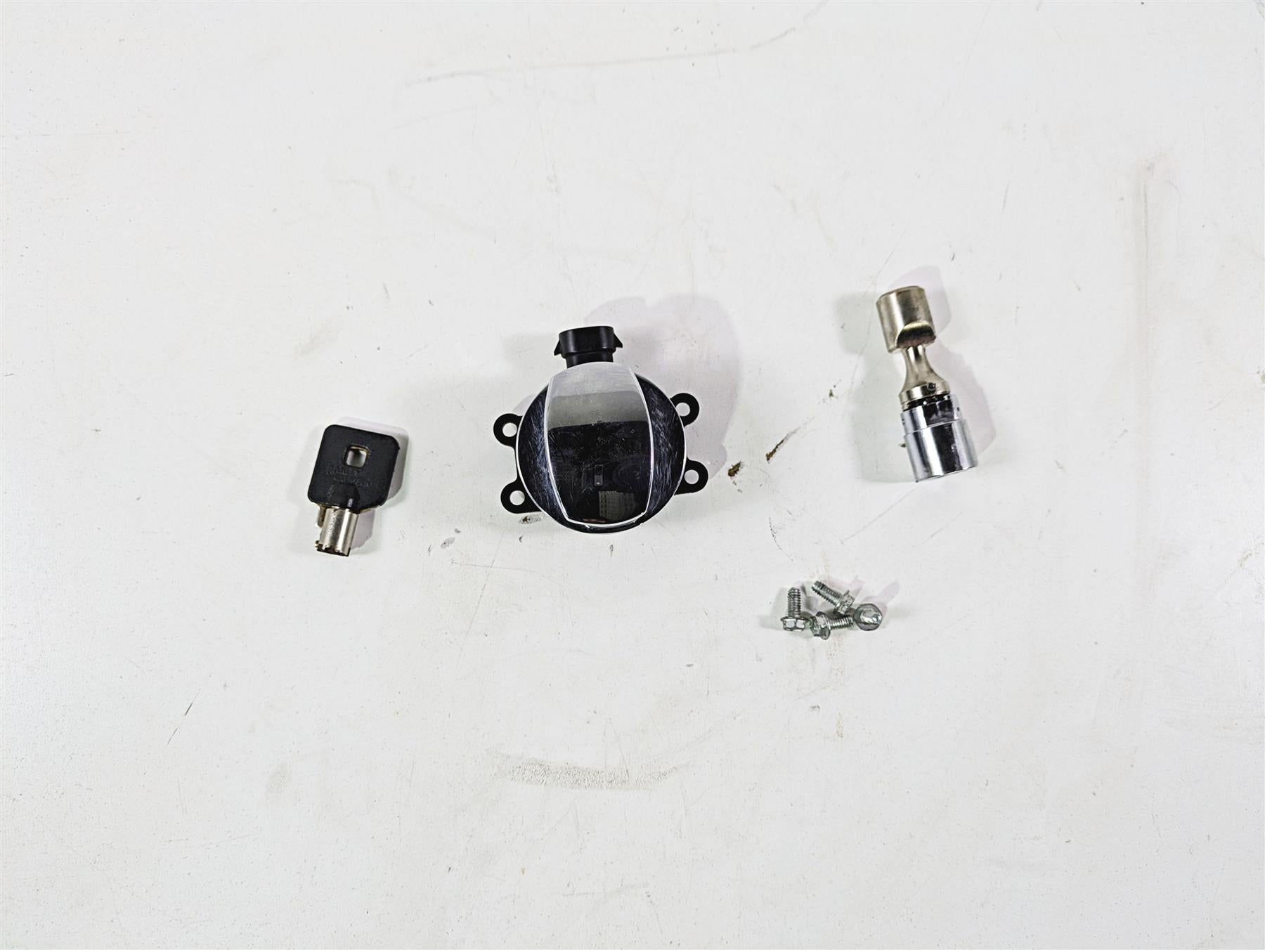 2014 Harley FLS Softail Slim Ignition Switch Key Lock Set 71400076 {{ shop.shopifyCountryName }} - Mototech271