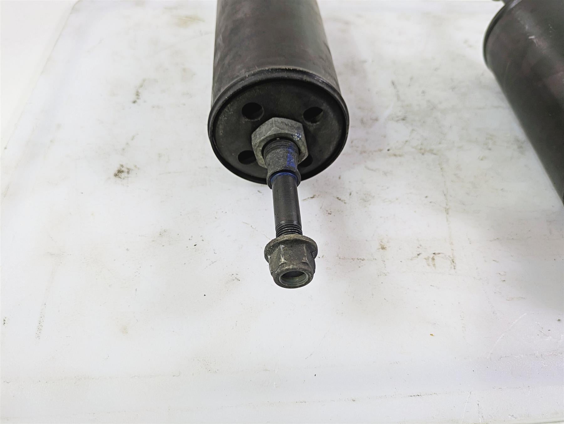 2004 Harley Softail FXSTDI Deuce Showa Rear Shock Set 54508-00A {{ shop.shopifyCountryName }} - Mototech271