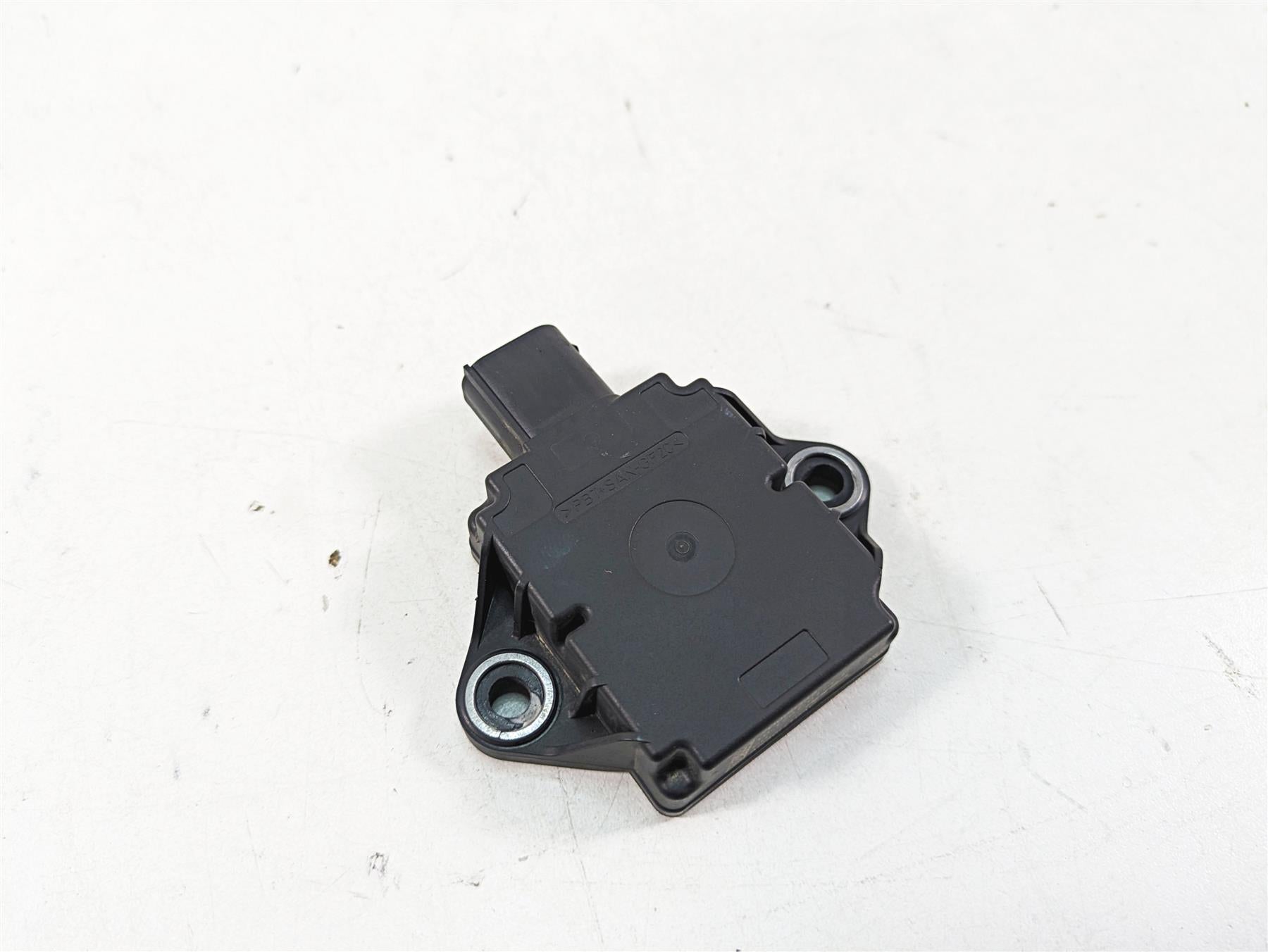 2021 Aprilia RS660 Lean Angle Tip Over Tilt Sensor Module Unit 2D000448 {{ shop.shopifyCountryName }} - Mototech271