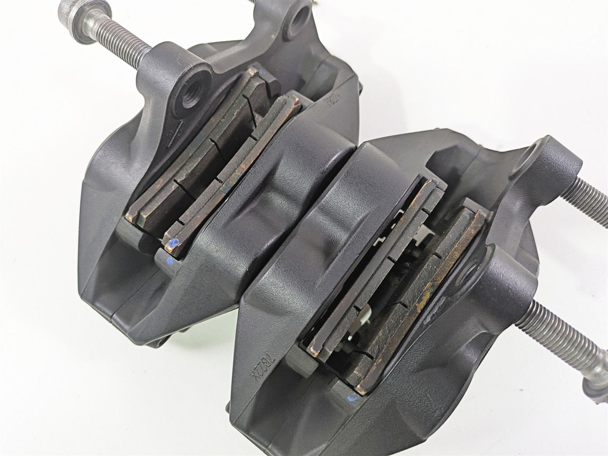 2018 BMW R nineT Urban GS K33 Front Brembo Brake Caliper Set 34117716717 {{ shop.shopifyCountryName }} - Mototech271