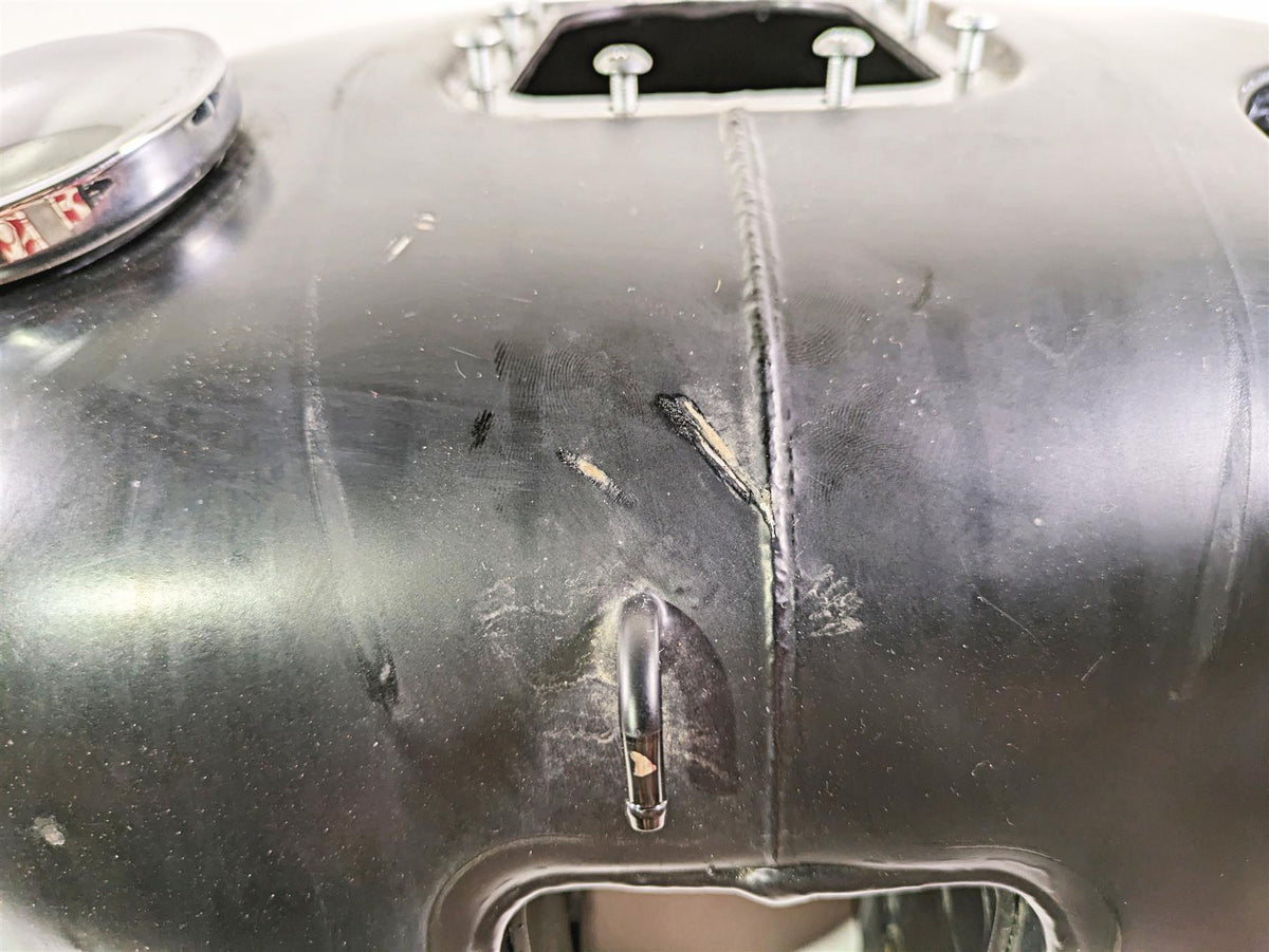 2008 Harley FLSTSB Cross Bones Fuel Gas Petrol Tank - No Dent 61000800 {{ shop.shopifyCountryName }} - Mototech271