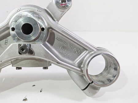 2018 BMW R nineT Urban GS K33 Lower Triple Tree Steering Clamp 31428560399 {{ shop.shopifyCountryName }} - Mototech271
