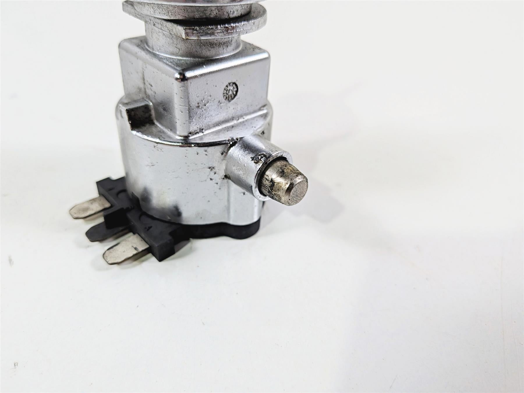 2007 Harley Dyna FXDB Street Bob Ignition Switch Steering Lock Key 71559-06C {{ shop.shopifyCountryName }} - Mototech271