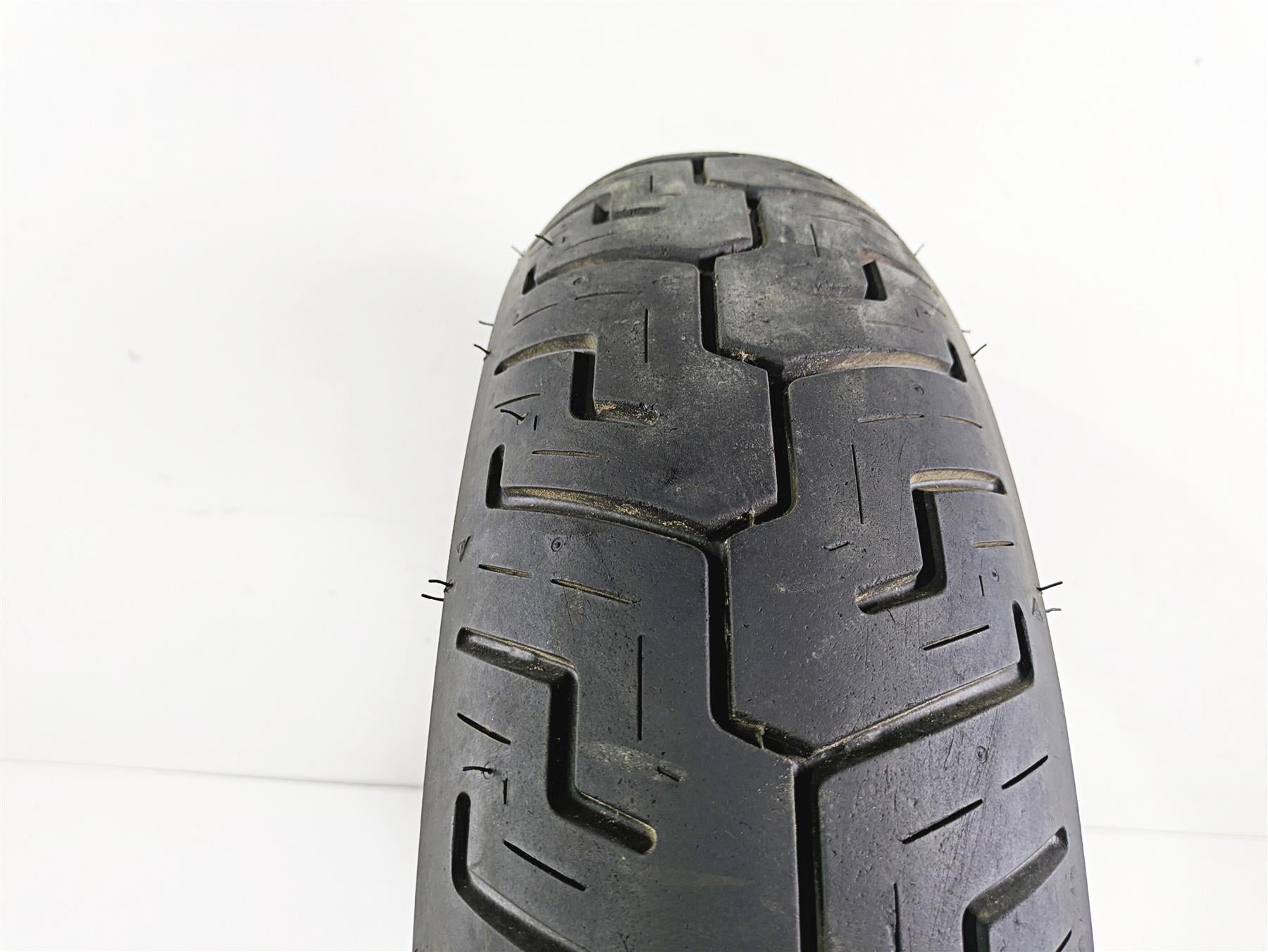 Used Rear Motorcycle Harley Tire Dunlop D401T 150/80R16 DOT2923 45064088 {{ shop.shopifyCountryName }} - Mototech271