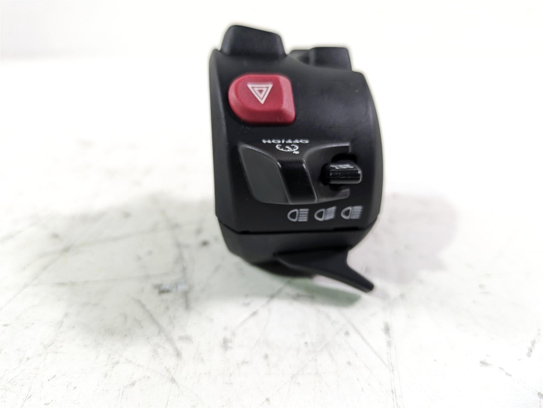 2022 BMW R1250 RT K052 Left Hand Screen Blinker Control Switch 61319829387 {{ shop.shopifyCountryName }} - Mototech271