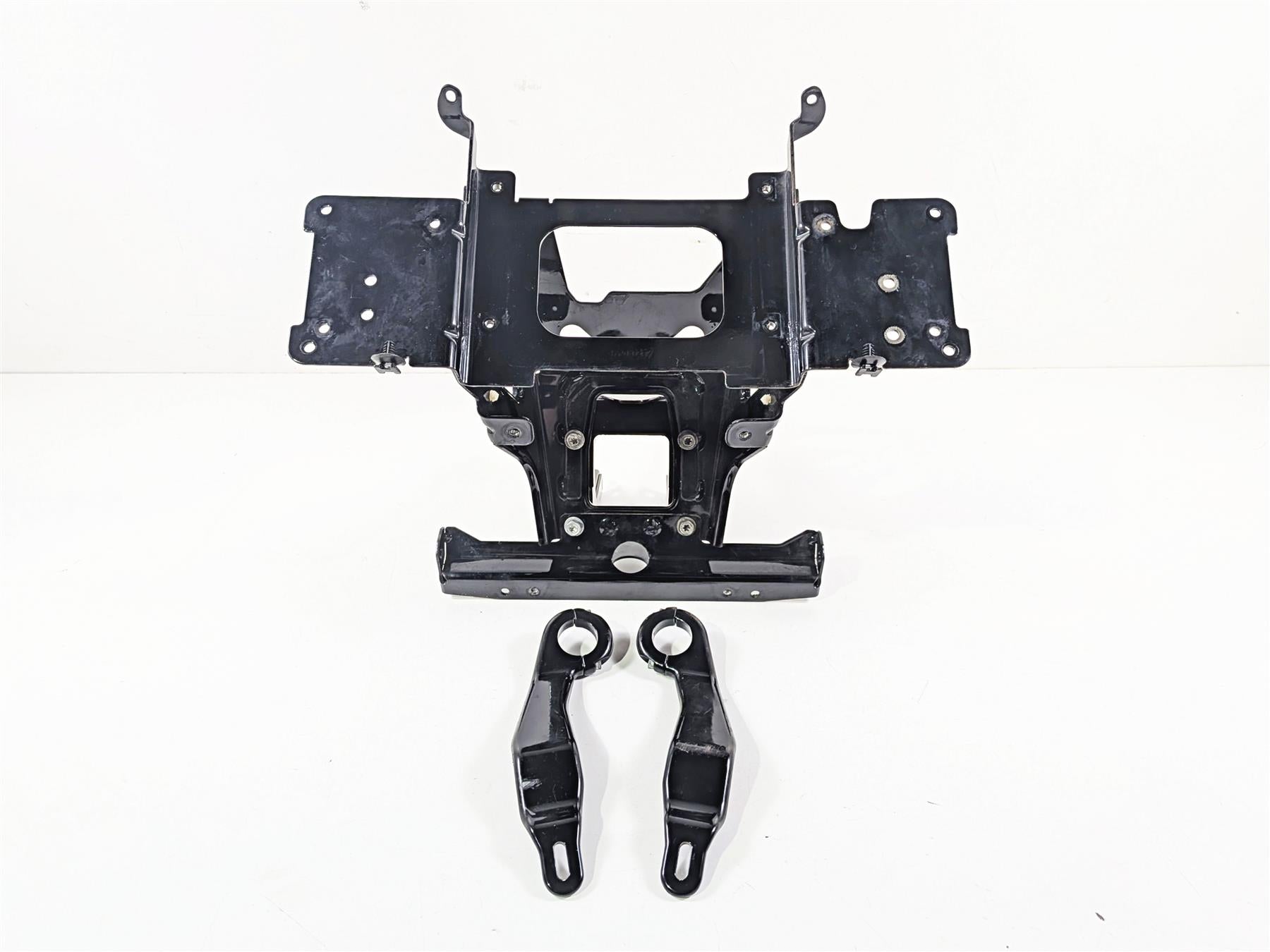2020 Harley Touring FLTRK Road Glide Front Fairing Support Mount Set 47200217 {{ shop.shopifyCountryName }} - Mototech271