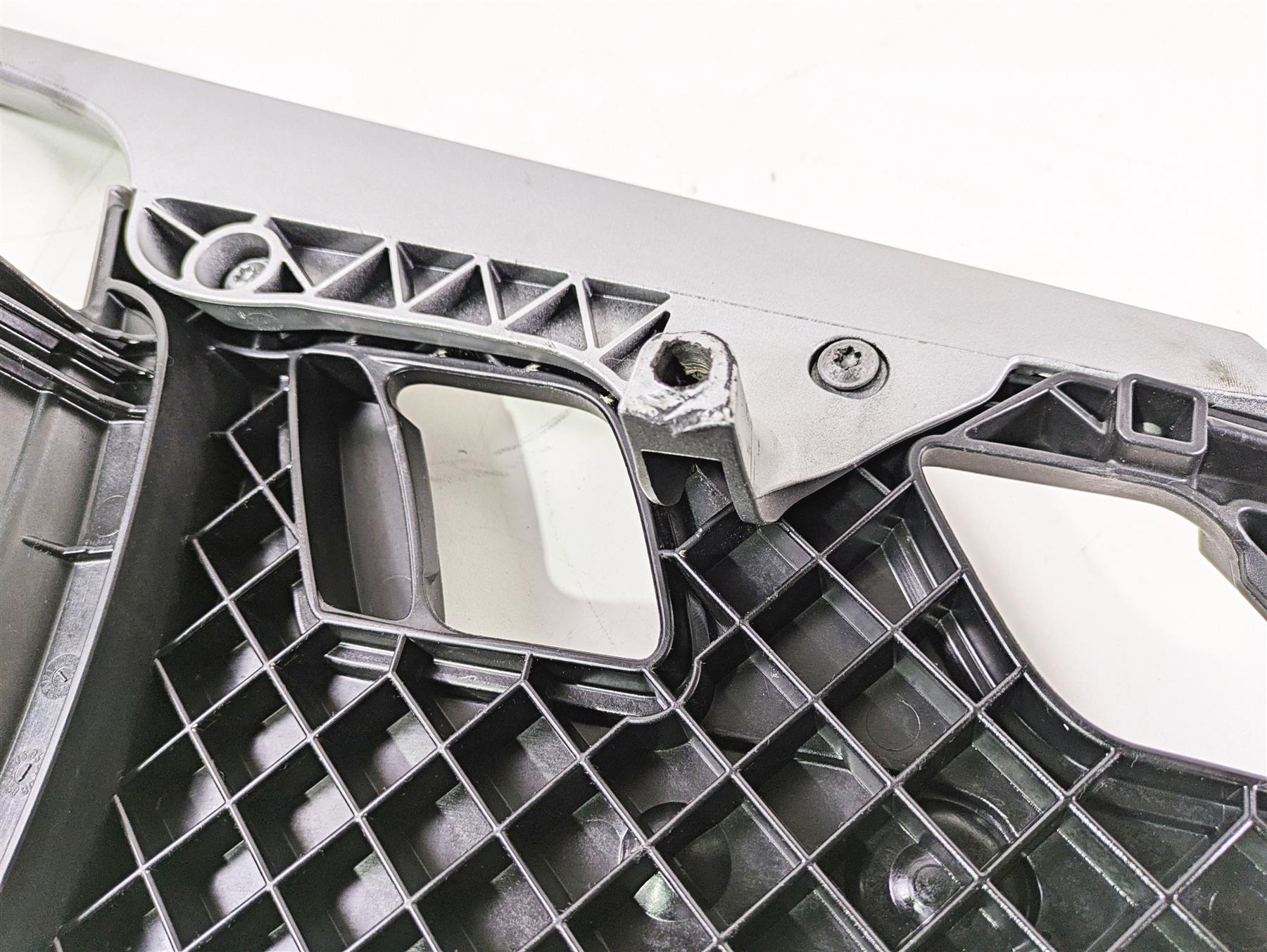 2009 BMW R1200RT K26 Rear Luggage Rack & Grab Handles - Read 46548533973 {{ shop.shopifyCountryName }} - Mototech271