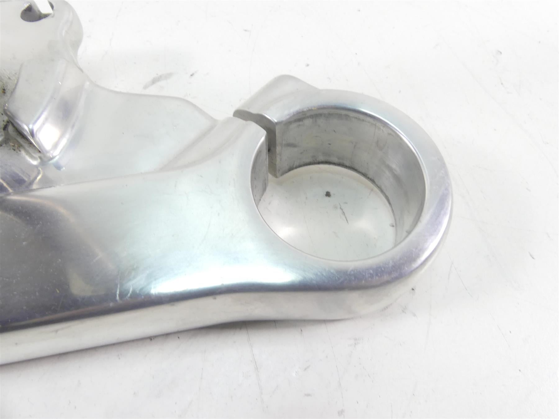 2010 Harley FXDWG Dyna Wide Glide Lower Triple Tree Clamp 49mm -Read 46386-08 {{ shop.shopifyCountryName }} - Mototech271