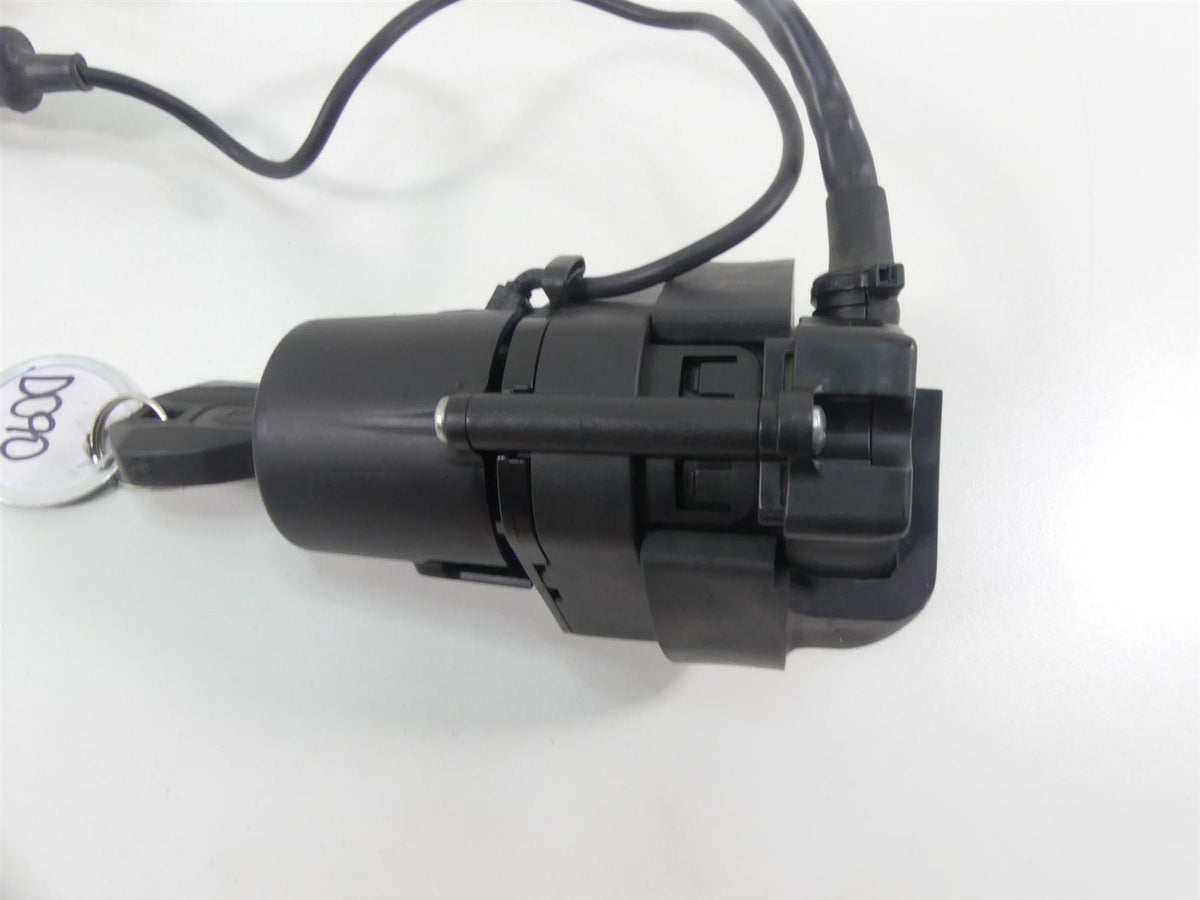 2010 Ducati Streetfighter 1098 S Speedometer Ignition Switch Key 7K 40610723A {{ shop.shopifyCountryName }} - Mototech271