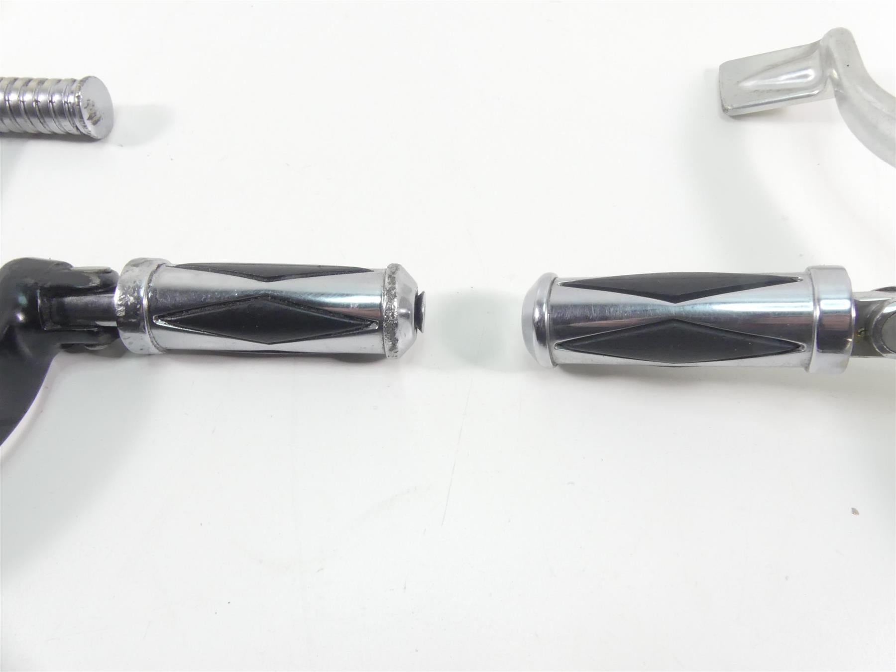 2018 Harley Sportster XL1200 Custom Front Rear Footpeg Lever Pedal Set 42972-04 {{ shop.shopifyCountryName }} - Mototech271