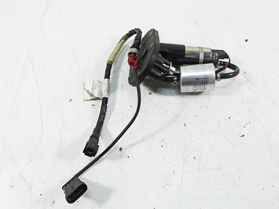 2014 Moto Guzzi California 1400 T Fuel Gas Petrol Pump - Tested B063104 {{ shop.shopifyCountryName }} - Mototech271