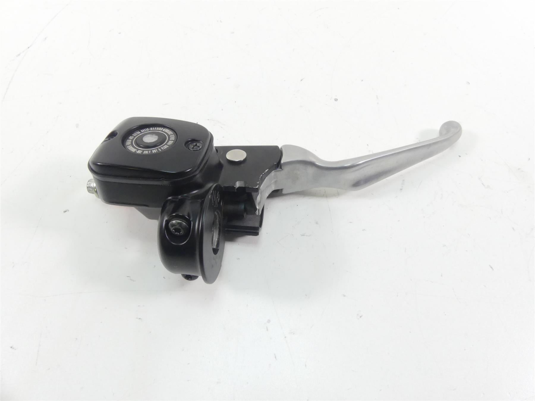 1999 Harley Touring FLHTCUI Electra Glide Front Brake Mstr Clndr 11/16