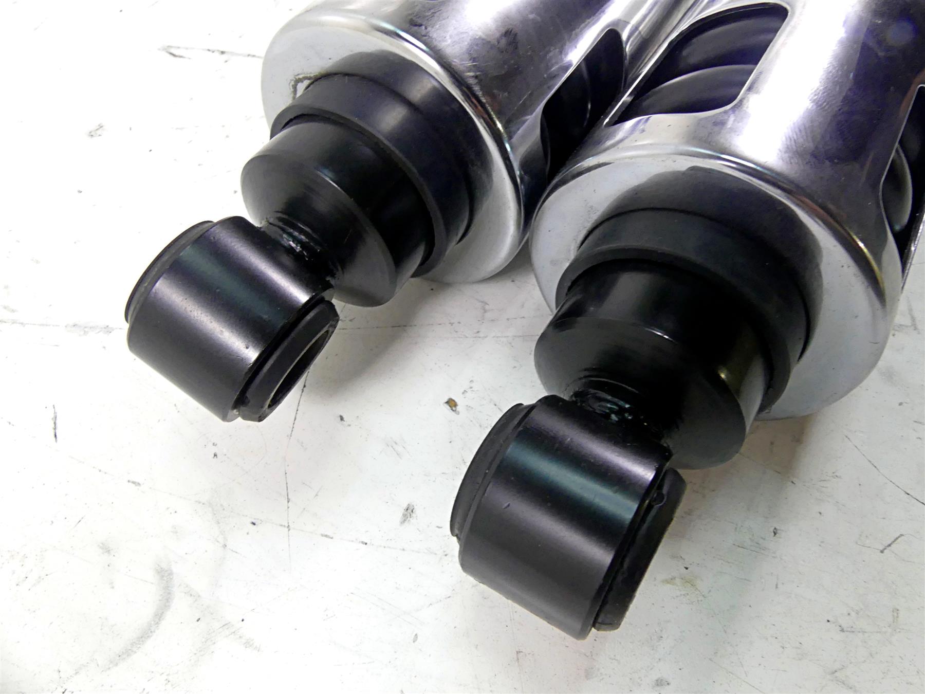 2011 Harley Softail FLSTF Fat Boy Rear Progressive Suspension Shocks 422-4037 {{ shop.shopifyCountryName }} - Mototech271