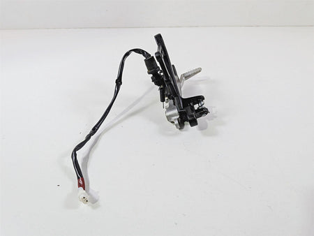2024 Yamaha YZF R1 RN65 Front Right Peg Mount & Brake Pedal Read 2CR-27443-00-00 {{ shop.shopifyCountryName }} - Mototech271