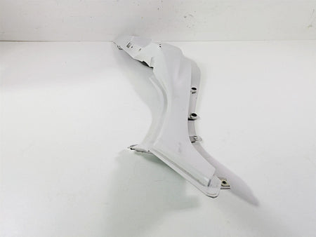 2019 BMW R1250RT K52 Left Tail Side Cover Fairing - Read 46638533577 {{ shop.shopifyCountryName }} - Mototech271