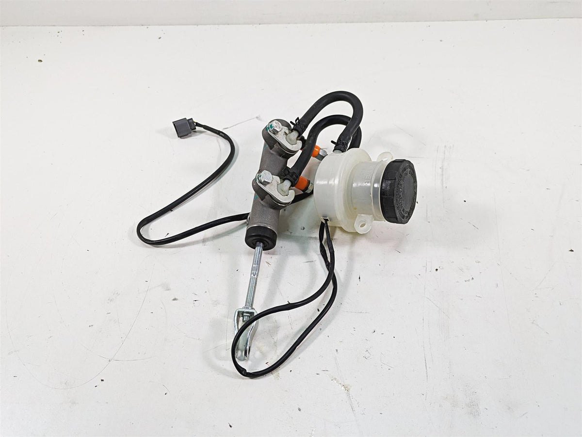 2021 CFMoto Zforce 500 Trail Main Brake Master Cylinder 5BWB-081100-00002 {{ shop.shopifyCountryName }} - Mototech271