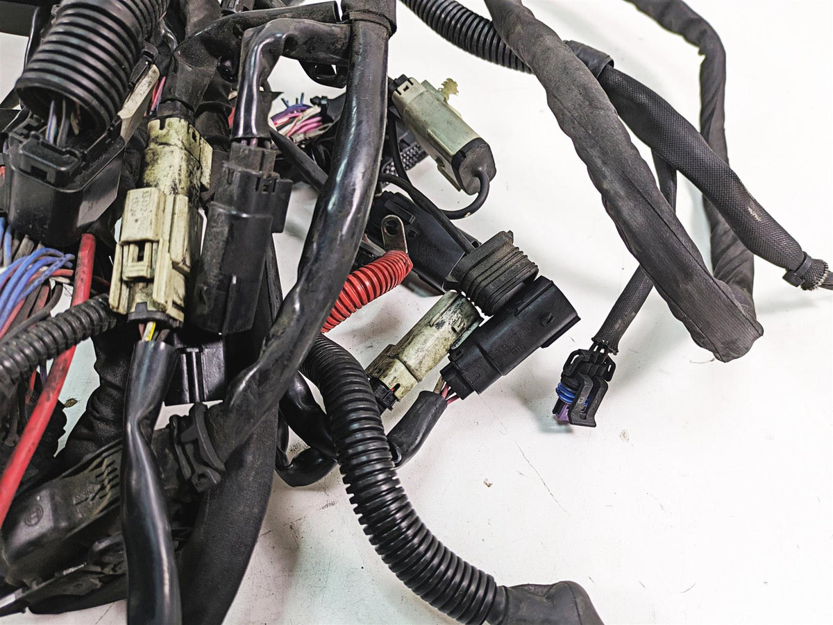 2014 Harley Touring FLHTK Electra Glide Main Wiring Harness Abs - Read 69200118 {{ shop.shopifyCountryName }} - Mototech271