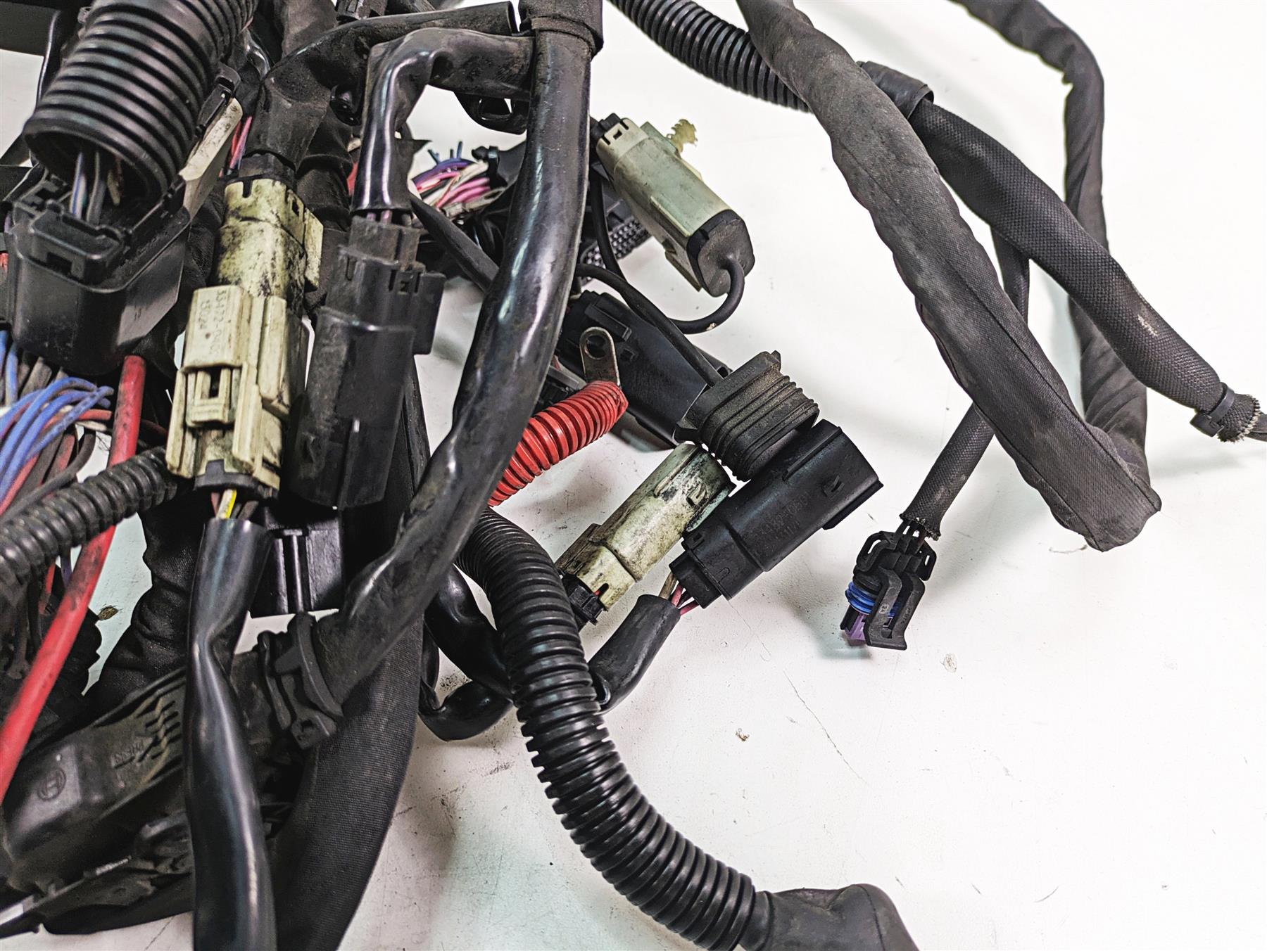 2014 Harley Touring FLHTK Electra Glide Main Wiring Harness Abs - Read 69200118 {{ shop.shopifyCountryName }} - Mototech271
