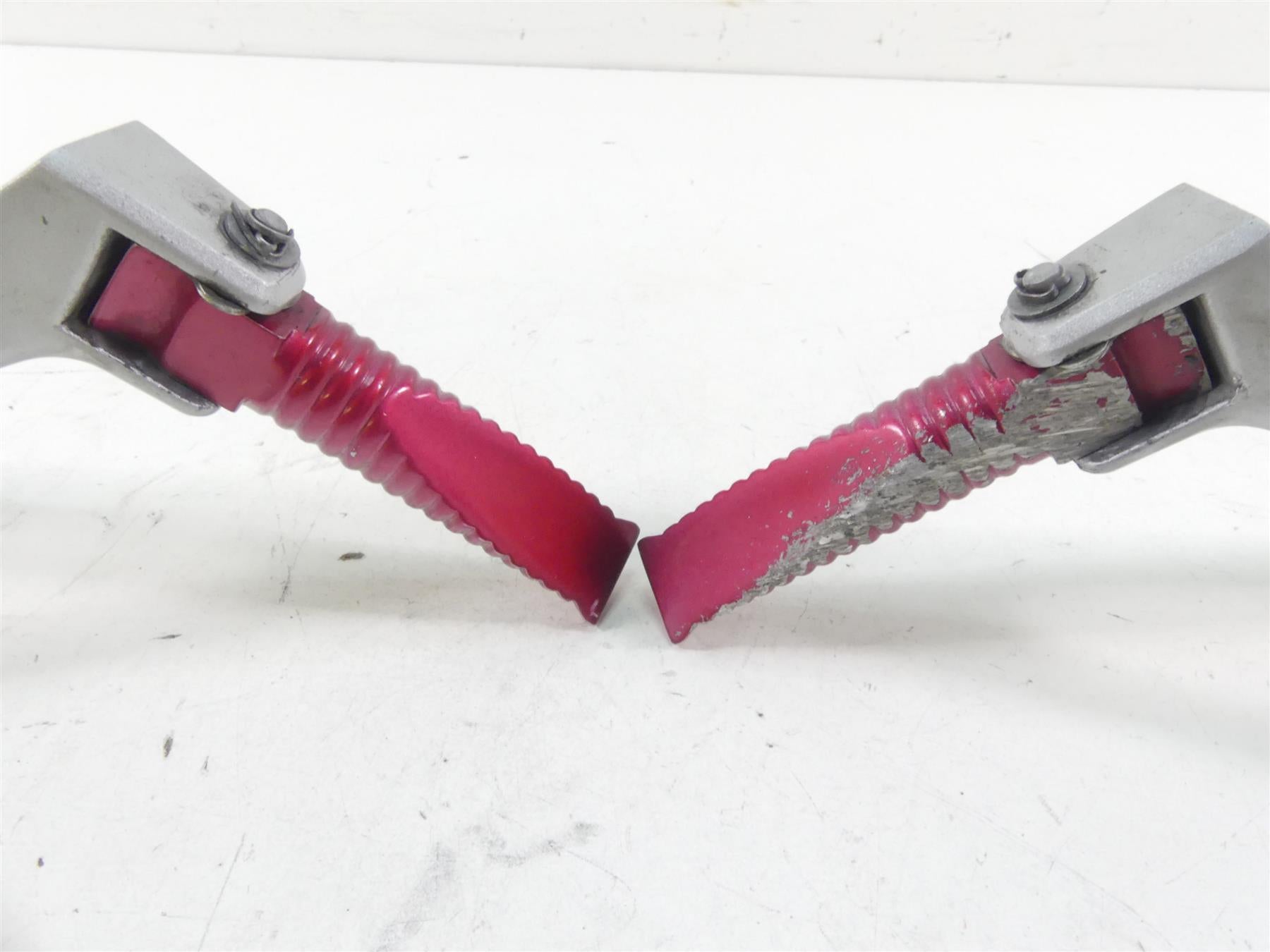 2015 Honda CBR1000 RR SC59 Rear Passenger Footpeg Peg Set 50760-MFL-D20 {{ shop.shopifyCountryName }} - Mototech271