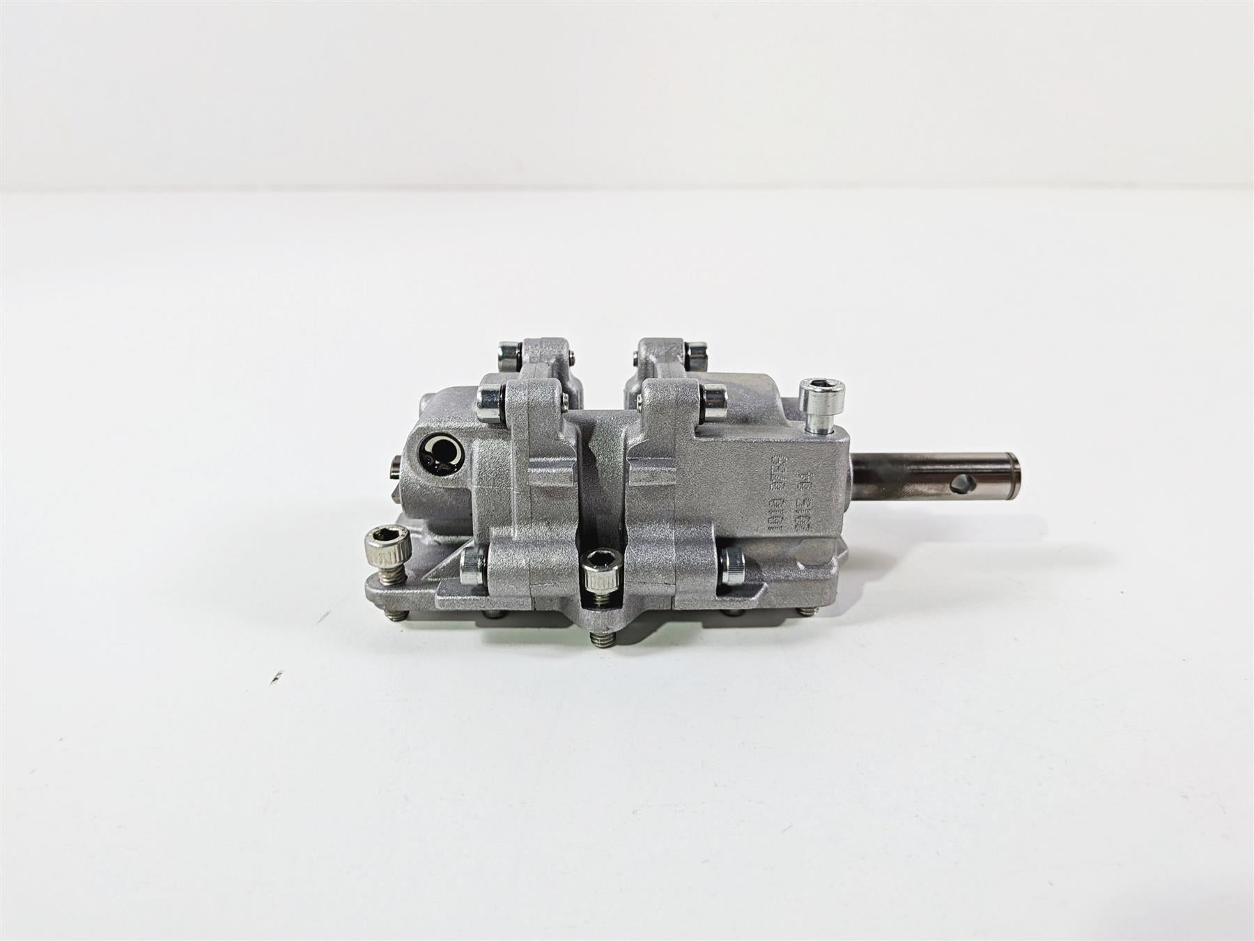 2016 Aprilia RSV 1100 Tuono V4 Factory Oil Pump 2A000539 {{ shop.shopifyCountryName }} - Mototech271