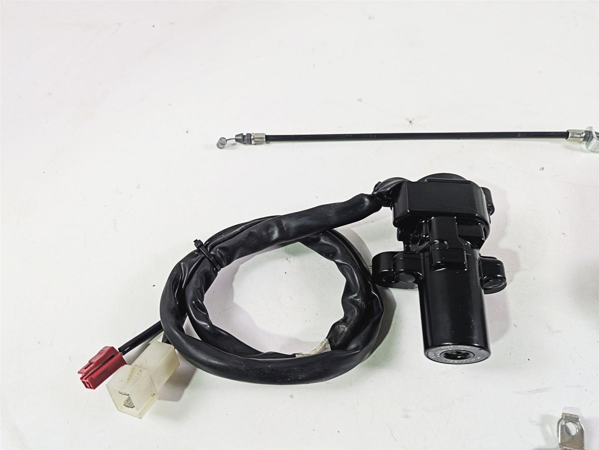 2009 Yamaha FZ1 FZS10 Fazer Ignition Switch Key Lock Set - Read 3C3-82501-10-00 {{ shop.shopifyCountryName }} - Mototech271