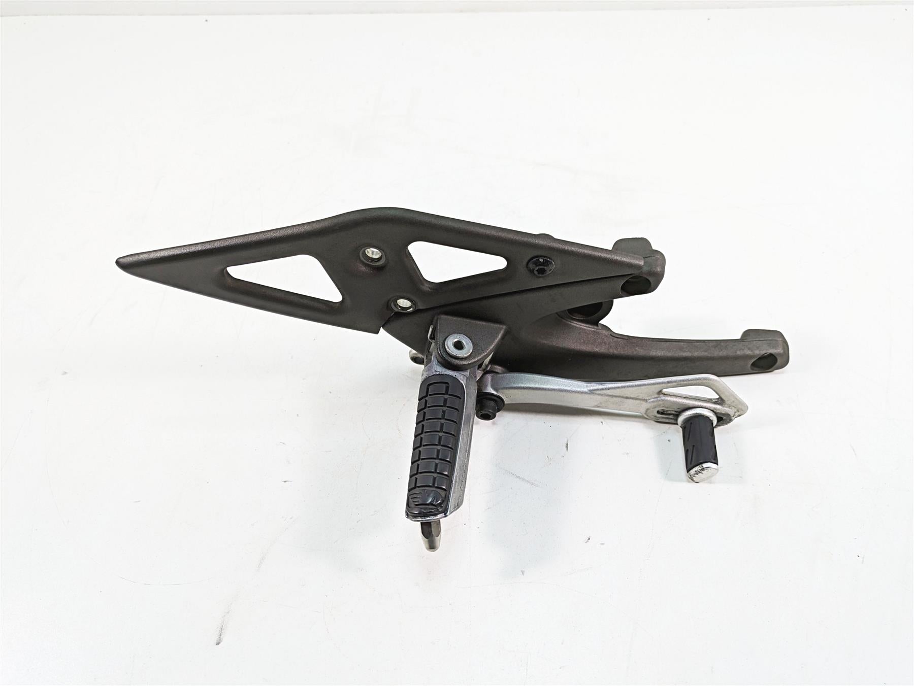 2008 Buell 1125 R Right Foot Peg Brake Pedal Set N0401.1AMEYCP N0530.1AM | Mototech271