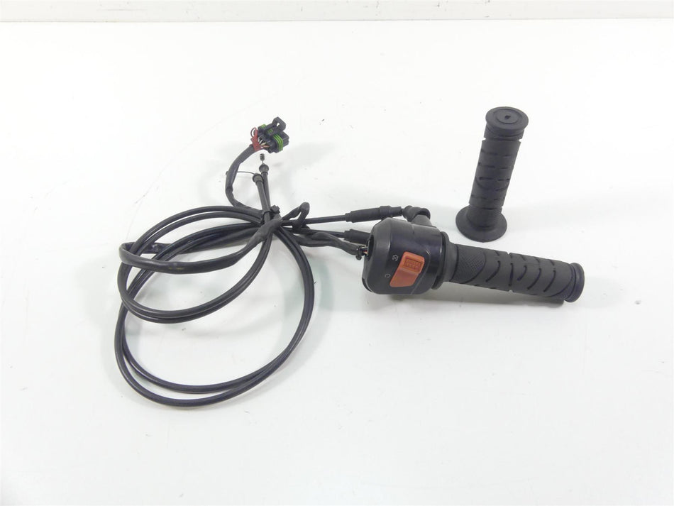 2001 Moto Guzzi California Sp 1100 Right Hand Start Control Switch GU30738860 {{ shop.shopifyCountryName }} - Mototech271
