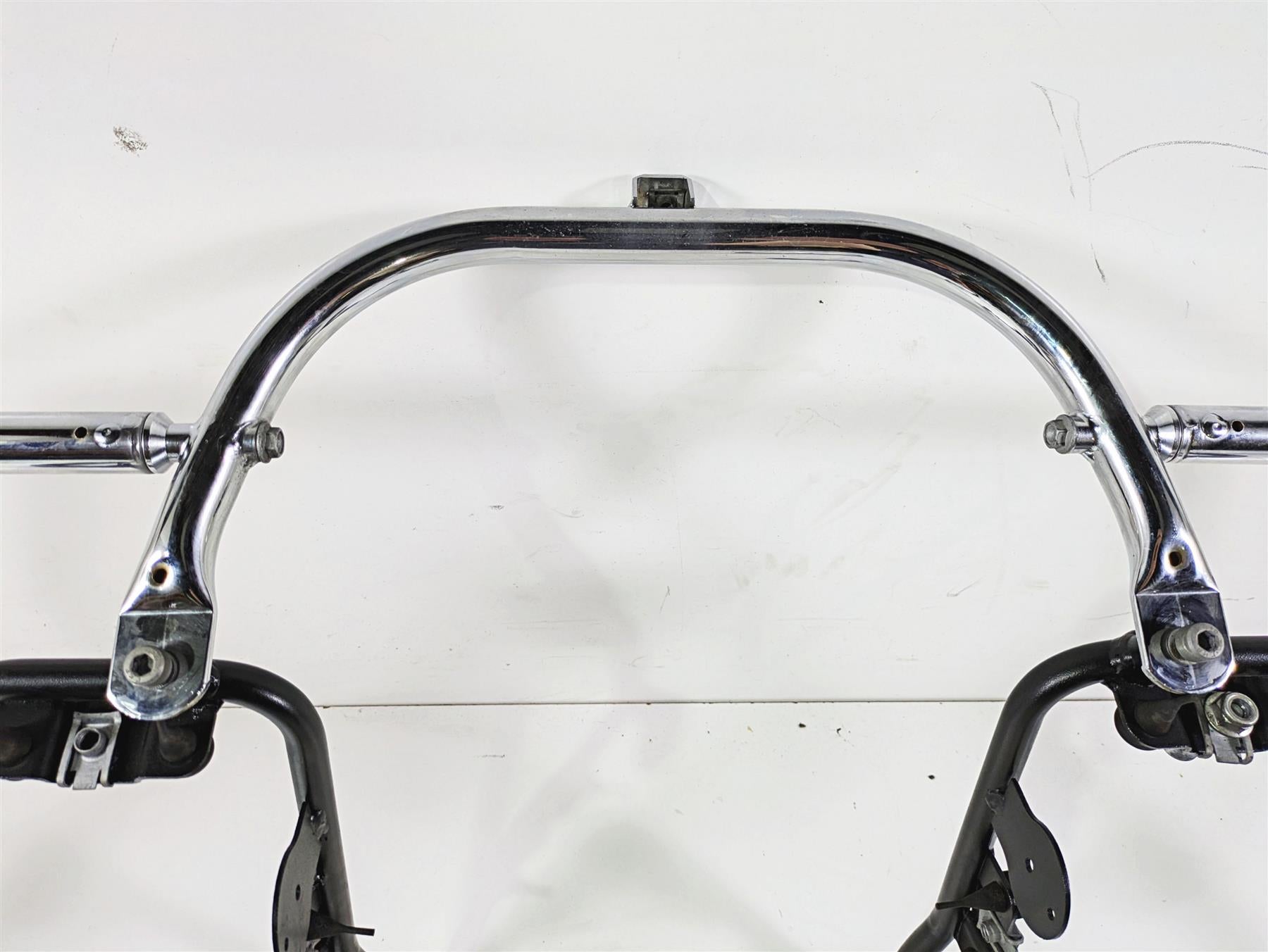2014 Moto Guzzi California 1400 Touring Rear Saddlebag Guard Rail Set B063626 {{ shop.shopifyCountryName }} - Mototech271