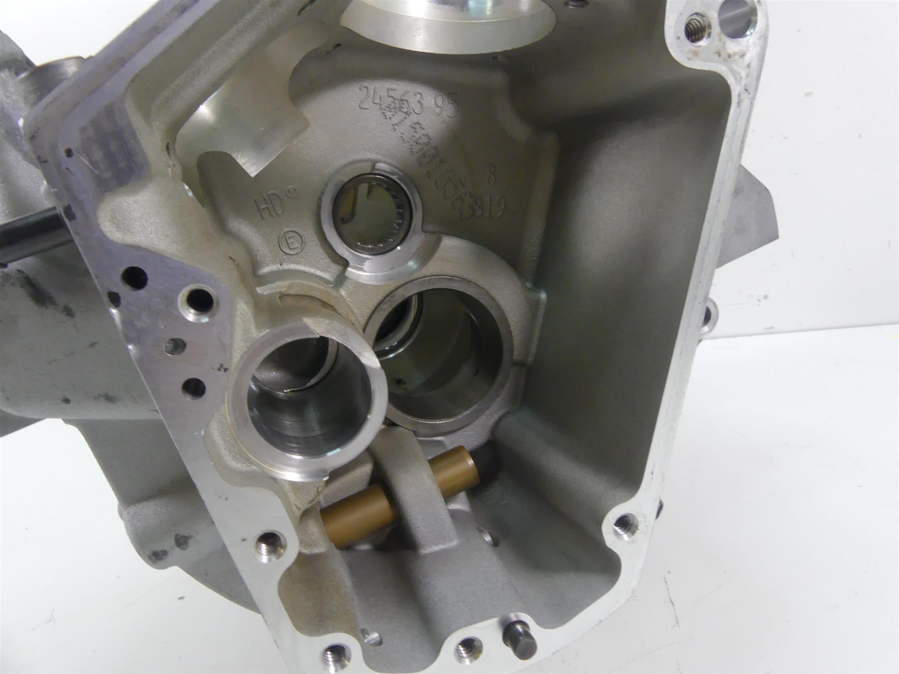 2000 Harley Dyna FXR4 CVO Super Glide Crankcase Engine Crank Case Set 24563-95 {{ shop.shopifyCountryName }} - Mototech271
