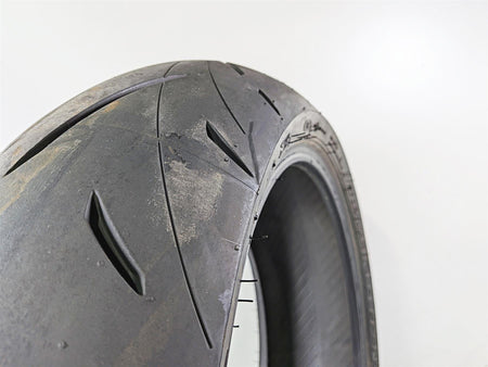 Used Motorcycle Rear Tire Dunlop Sportmax Roadsport 2 190/50R17 45238822 {{ shop.shopifyCountryName }} - Mototech271