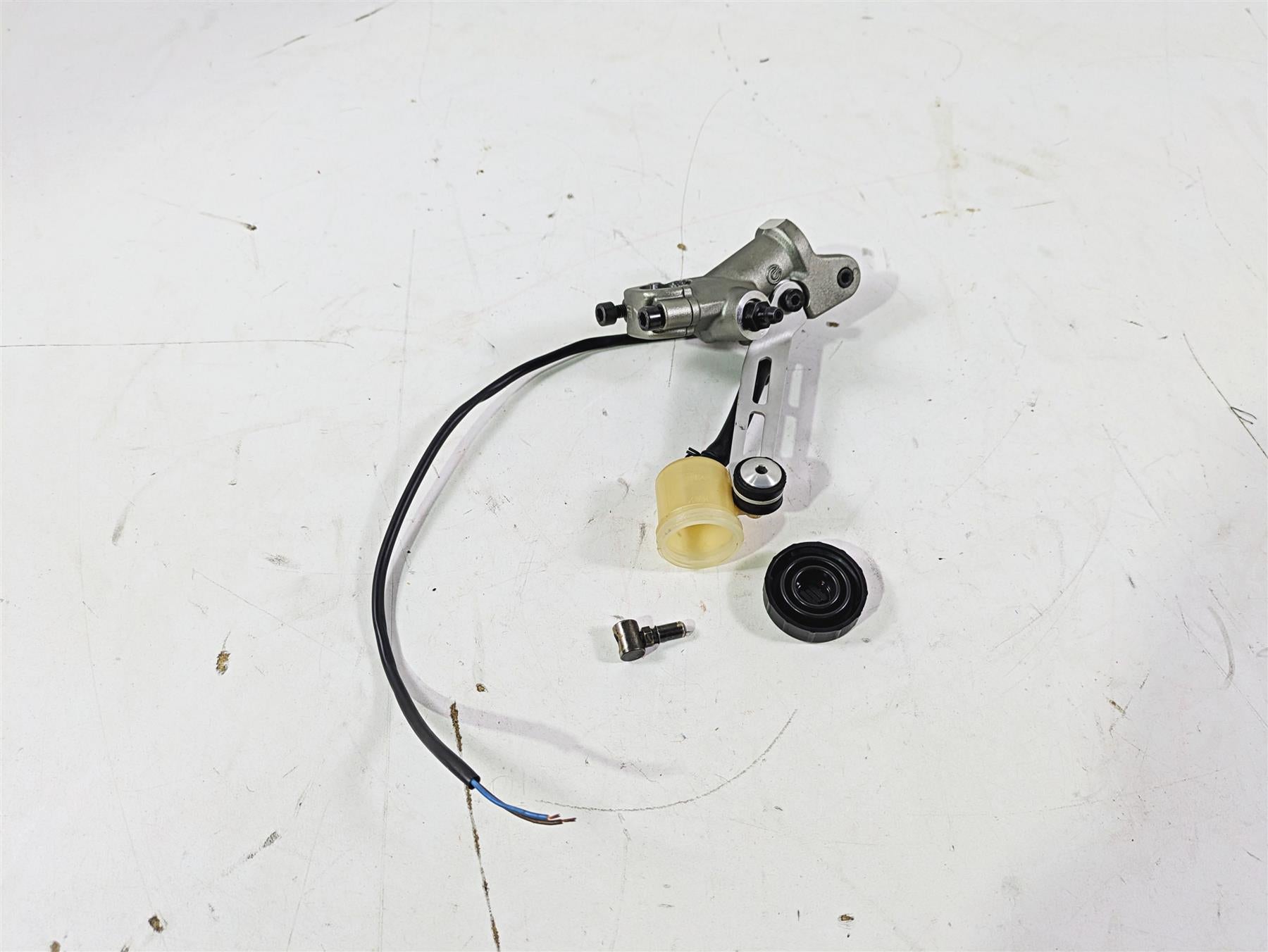 2008 Ducati SBK 1098 S Brembo Clutch Radial Master Cylinder - Read 63040351A {{ shop.shopifyCountryName }} - Mototech271