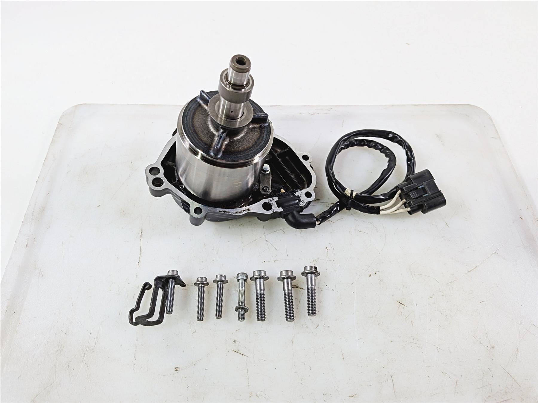 2008 Yamaha YZF R1 RN19 Stator Alternator Generator Cover -Set 2D1-81410-10-00 {{ shop.shopifyCountryName }} - Mototech271