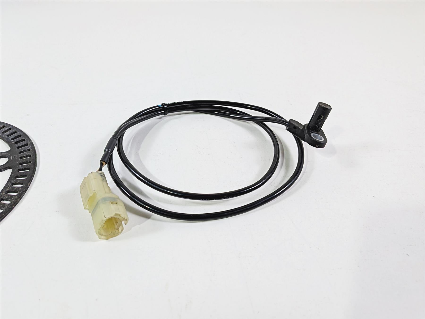 2022 Triumph Tiger 900 GT Pro Front Abs Brake Wheel Speed Sensor T2029935 {{ shop.shopifyCountryName }} - Mototech271