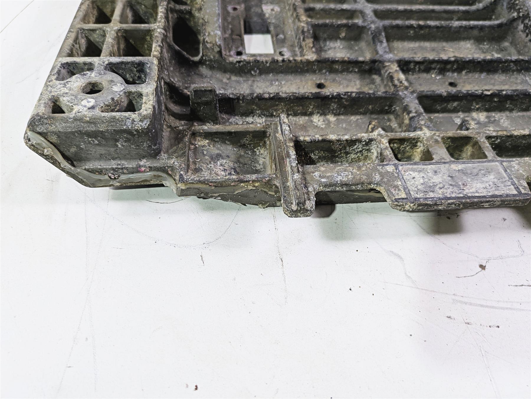 2004 Honda Aquatrax R-12X Riding Skid Plate 47521-HW3-670 47511-HW3-670 {{ shop.shopifyCountryName }} - Mototech271