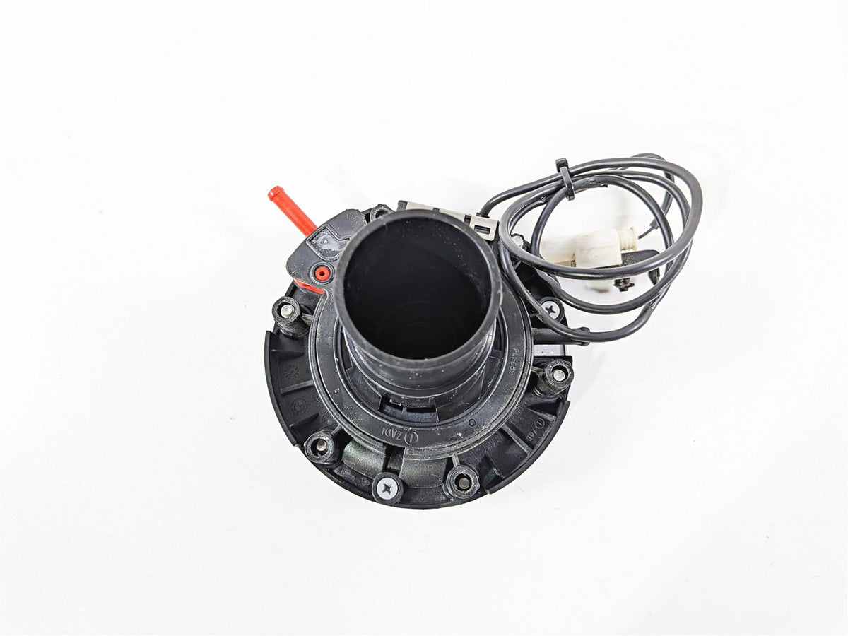 2019 BMW R1250GS K50 Keyless Fuel Gas Petrol Cap Lid Door 16118531632 {{ shop.shopifyCountryName }} - Mototech271