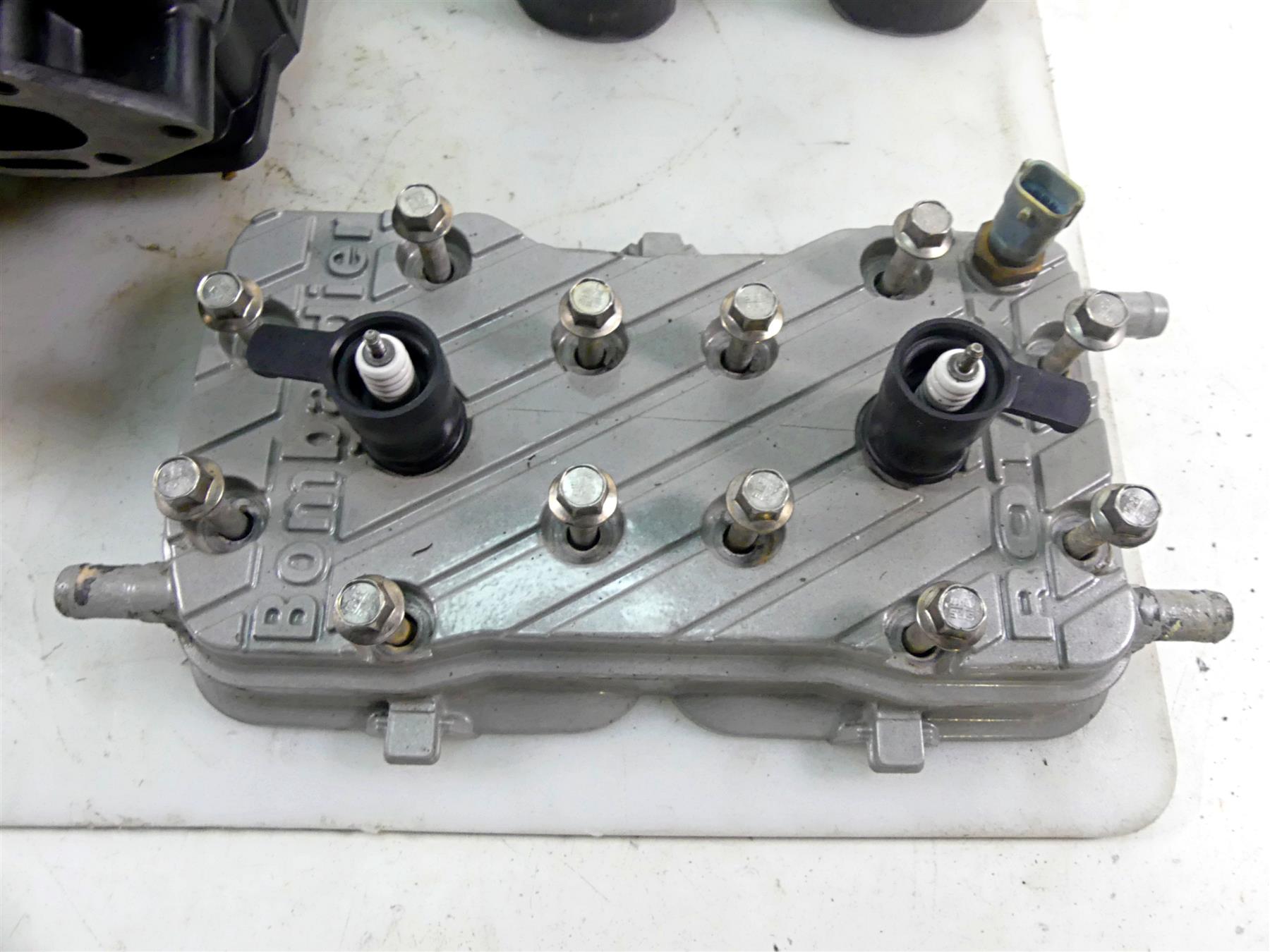 2005 Seadoo 3D RFI Cylinder Head Jug Barrel + Pistons - Read 421000626 420888418 {{ shop.shopifyCountryName }} - Mototech271