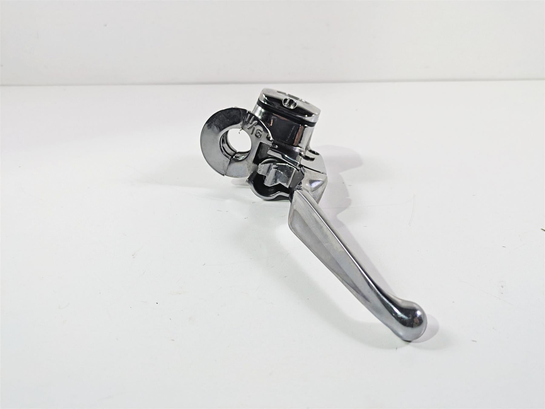 2001 Harley Touring FLHX Street Glide Chrome Front Brake Pump 11/16 41700737 {{ shop.shopifyCountryName }} - Mototech271