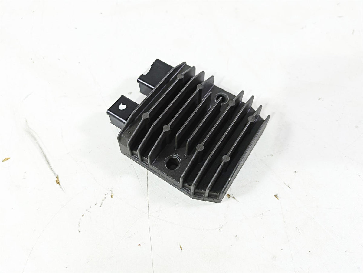 2008 Honda CBR1000RR SC59 Rectifier Voltage Regulator FH014AA 31600-KVZ-631 {{ shop.shopifyCountryName }} - Mototech271