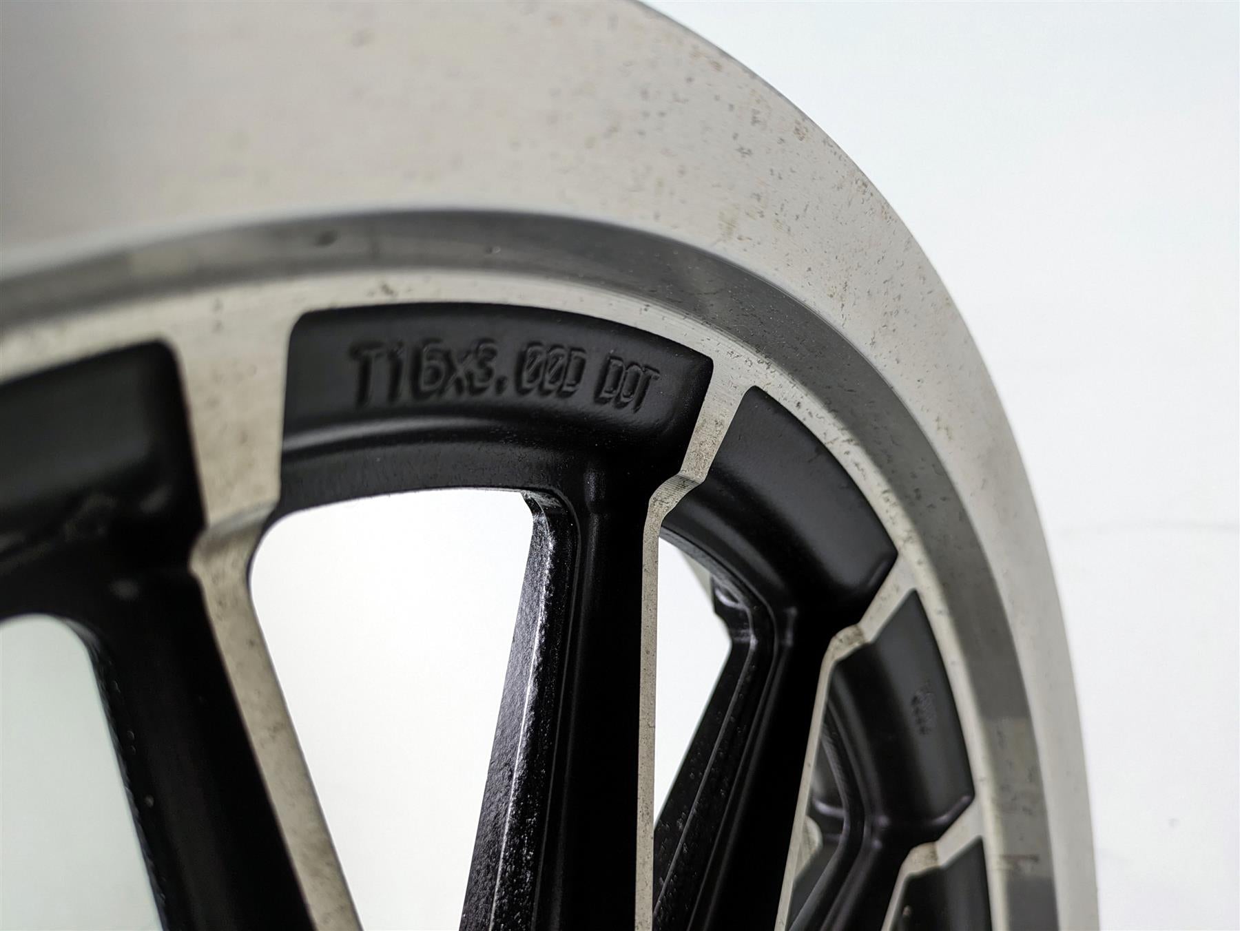 2000 Harley Dyna FXDL Low Rider 13 Spoke Cast Rear Wheel Rim 16x3 41012-00A {{ shop.shopifyCountryName }} - Mototech271